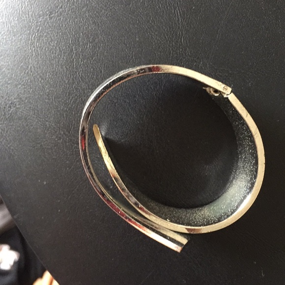 Silver expandable bracelet - Picture 4 of 6